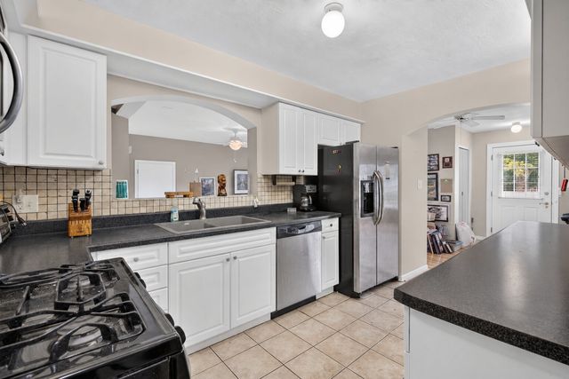 2N266 Prairie Avenue, Glen Ellyn, IL 60137