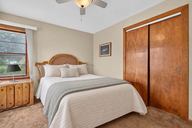 2N266 Prairie Avenue, Glen Ellyn, IL 60137
