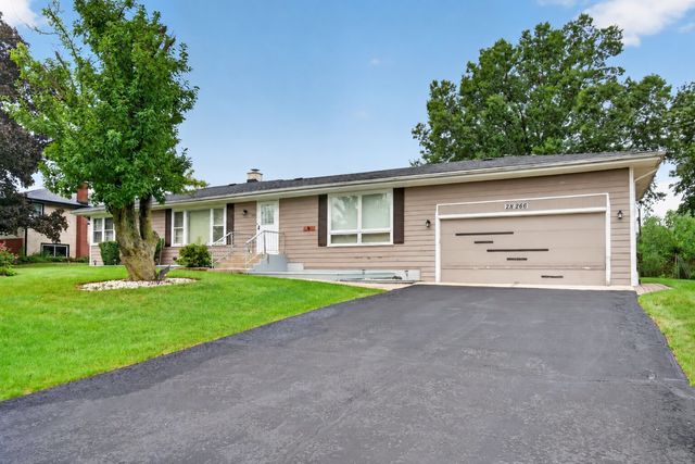 2N266 Prairie Avenue, Glen Ellyn, IL 60137