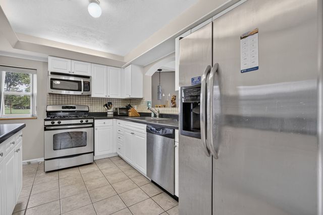 2N266 Prairie Avenue, Glen Ellyn, IL 60137