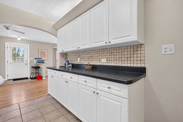 2N266 Prairie Avenue, Glen Ellyn, IL 60137