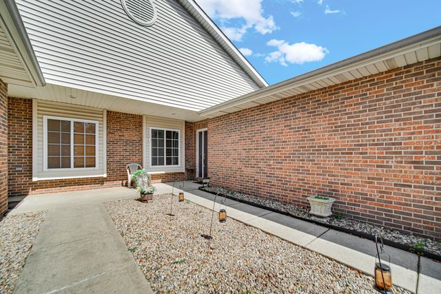 10615 Pike Street, Crown Point, IN 46307