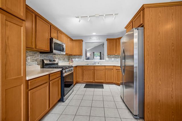 10615 Pike Street, Crown Point, IN 46307