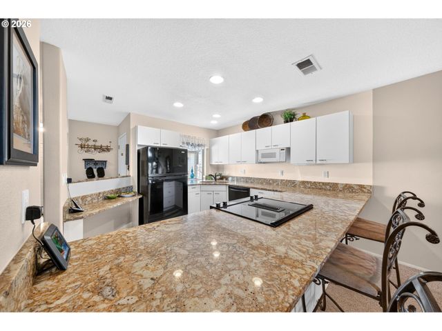 2449 Nw LOGAN St, Camas, WA 98607