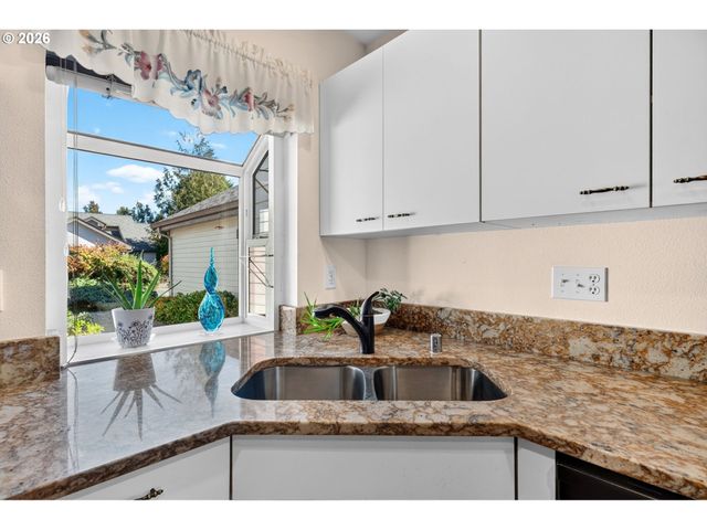 2449 Nw LOGAN St, Camas, WA 98607