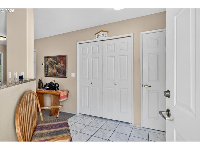 2449 Nw LOGAN St, Camas, WA 98607