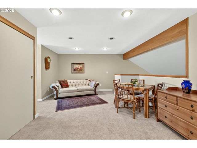2449 Nw LOGAN St, Camas, WA 98607