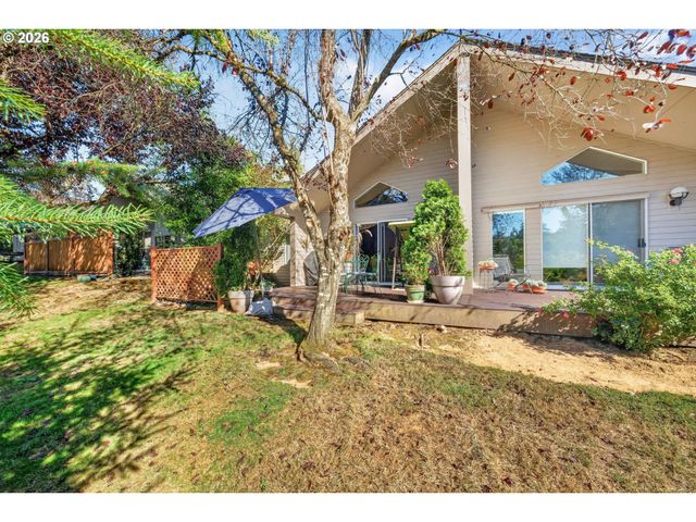 2449 Nw LOGAN St, Camas, WA 98607