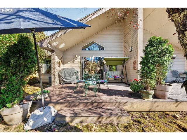 2449 Nw LOGAN St, Camas, WA 98607