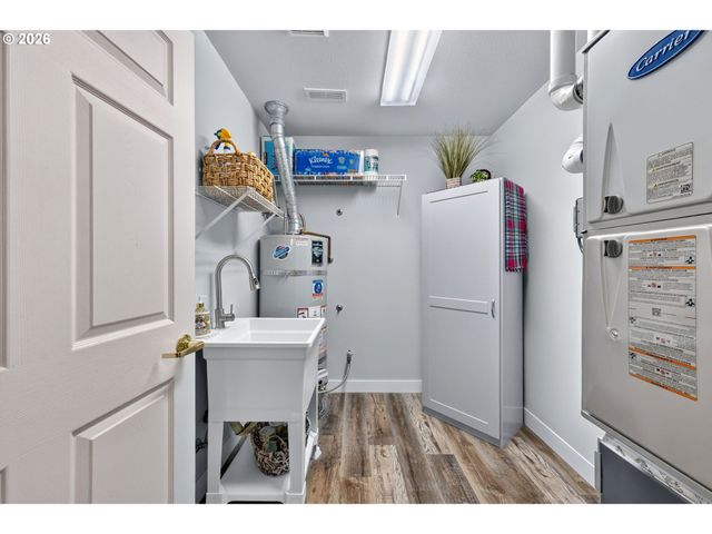 2449 Nw LOGAN St, Camas, WA 98607