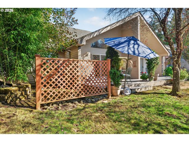 2449 Nw LOGAN St, Camas, WA 98607