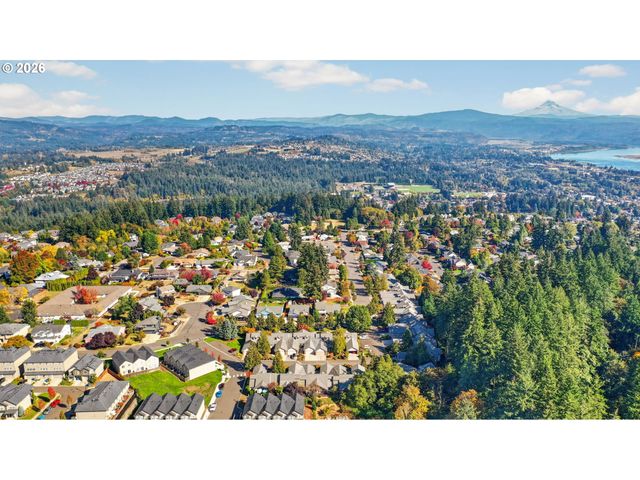 2449 Nw LOGAN St, Camas, WA 98607