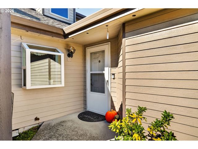 2449 Nw LOGAN St, Camas, WA 98607