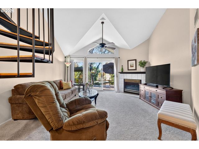 2449 Nw LOGAN St, Camas, WA 98607