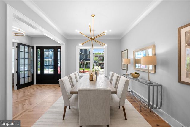 921 22ND ST S, Arlington, VA 22202