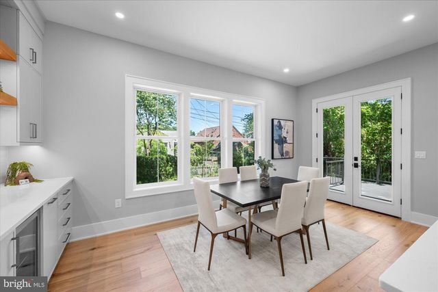 921 22ND ST S, Arlington, VA 22202