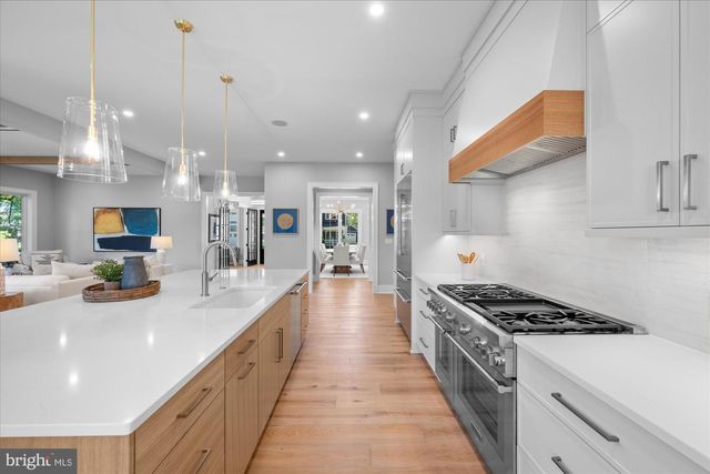 921 22ND ST S, Arlington, VA 22202