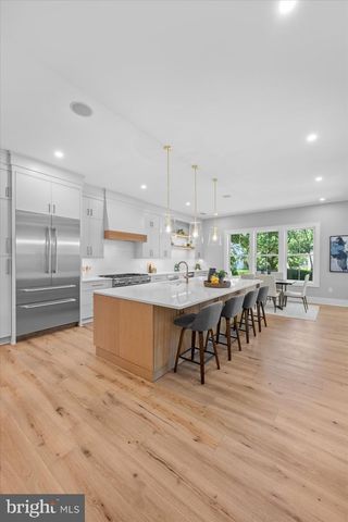 921 22ND ST S, Arlington, VA 22202