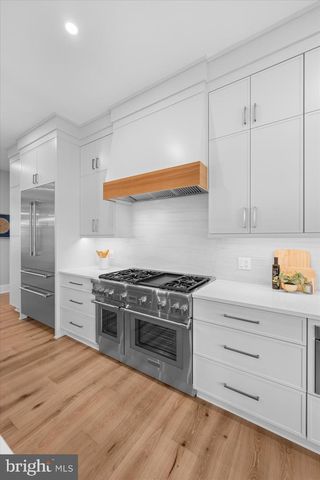 921 22ND ST S, Arlington, VA 22202