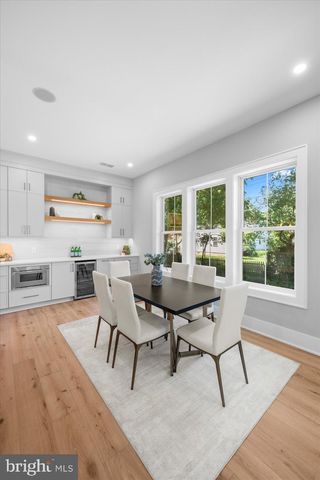 921 22ND ST S, Arlington, VA 22202