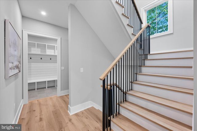 921 22ND ST S, Arlington, VA 22202