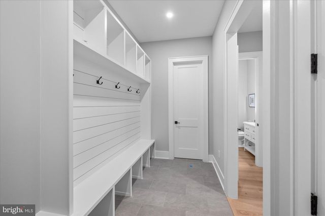 921 22ND ST S, Arlington, VA 22202