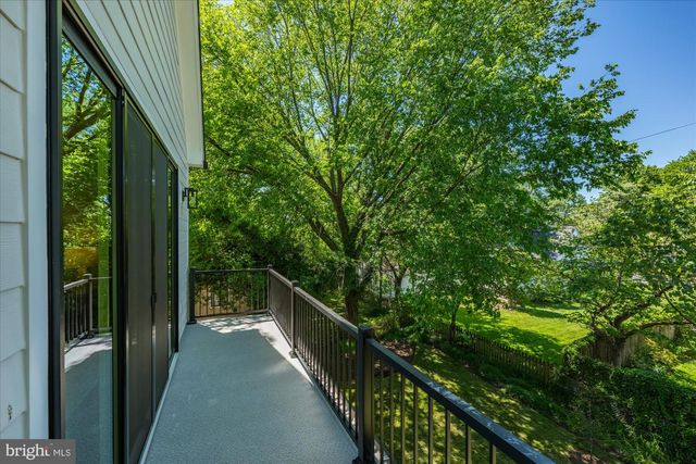 921 22ND ST S, Arlington, VA 22202