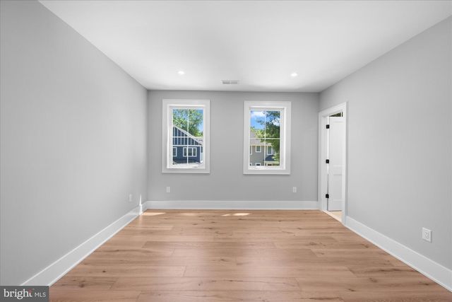 921 22ND ST S, Arlington, VA 22202