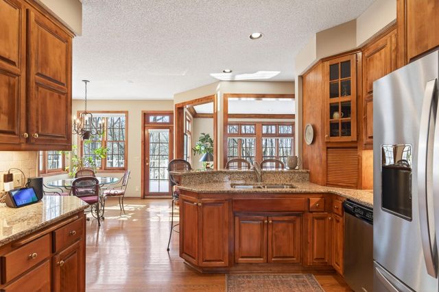 11990 Creekridge Lane, Chaska, MN 55318