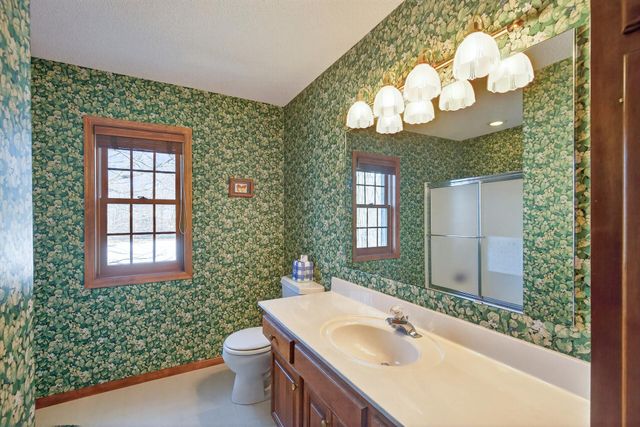 11990 Creekridge Lane, Chaska, MN 55318