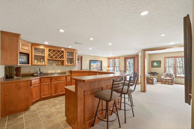 11990 Creekridge Lane, Chaska, MN 55318