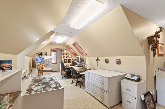 11990 Creekridge Lane, Chaska, MN 55318