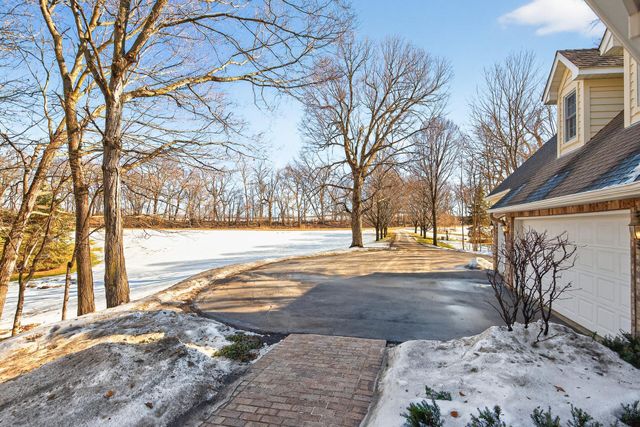 11990 Creekridge Lane, Chaska, MN 55318