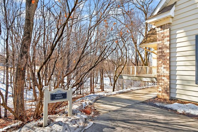 11990 Creekridge Lane, Chaska, MN 55318