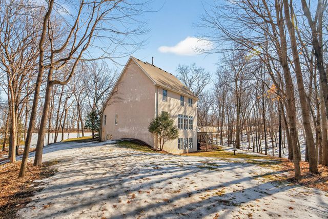 11990 Creekridge Lane, Chaska, MN 55318