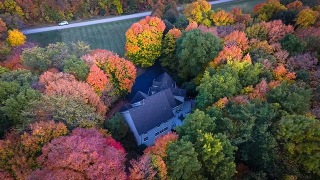 11990 Creekridge Lane, Chaska, MN 55318