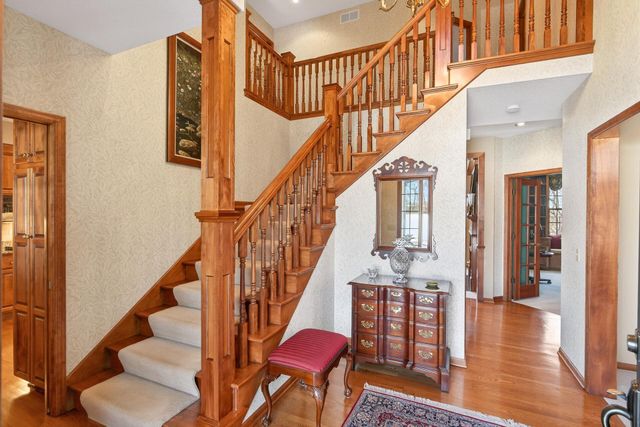 11990 Creekridge Lane, Chaska, MN 55318