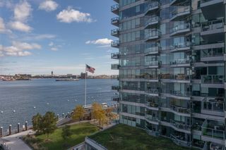 22 Liberty Drive 7G, Boston, MA 02210