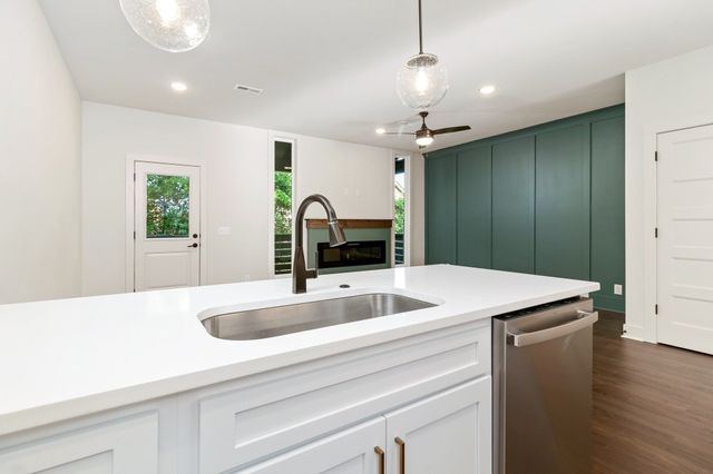 12 Dutch Drive, Clarksville, TN 37043