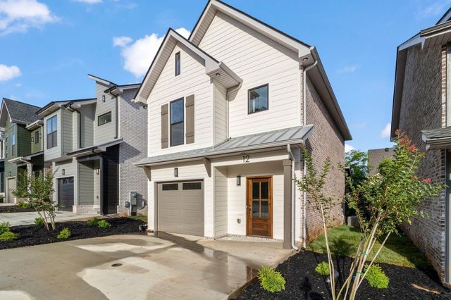 12 Dutch Drive, Clarksville, TN 37043