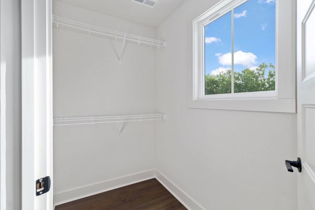 12 Dutch Drive, Clarksville, TN 37043