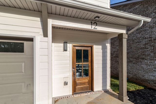 12 Dutch Drive, Clarksville, TN 37043