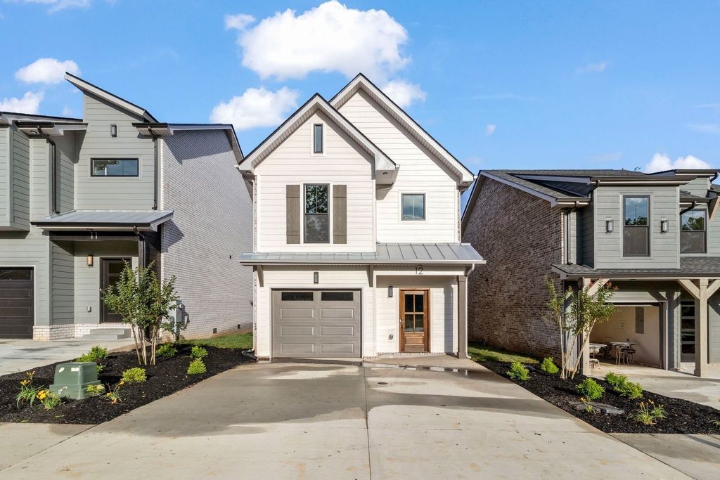 12 Dutch Drive, Clarksville, TN 37043
