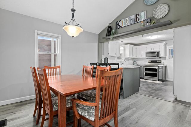 514 Cleveland Avenue SW, New Brighton, MN 55112