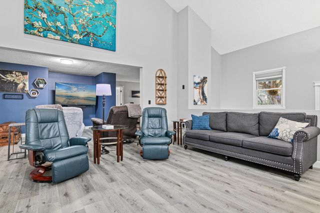 514 Cleveland Avenue SW, New Brighton, MN 55112