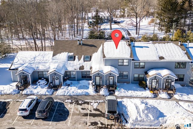 104 Lake Vista Drive 104, East Hampton, CT 06424