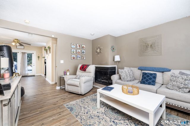 104 Lake Vista Drive 104, East Hampton, CT 06424