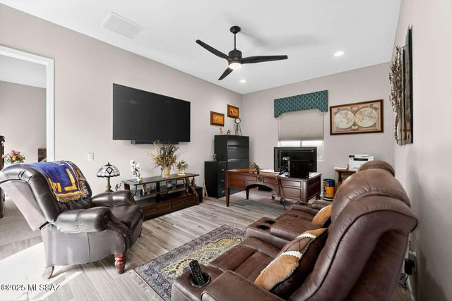 13370 N Cape Marigold Drive, Oro Valley, AZ 85755