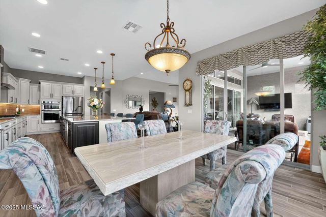 13370 N Cape Marigold Drive, Oro Valley, AZ 85755