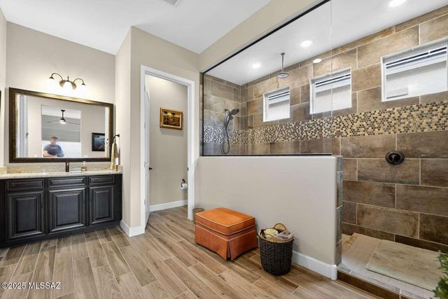 13370 N Cape Marigold Drive, Oro Valley, AZ 85755